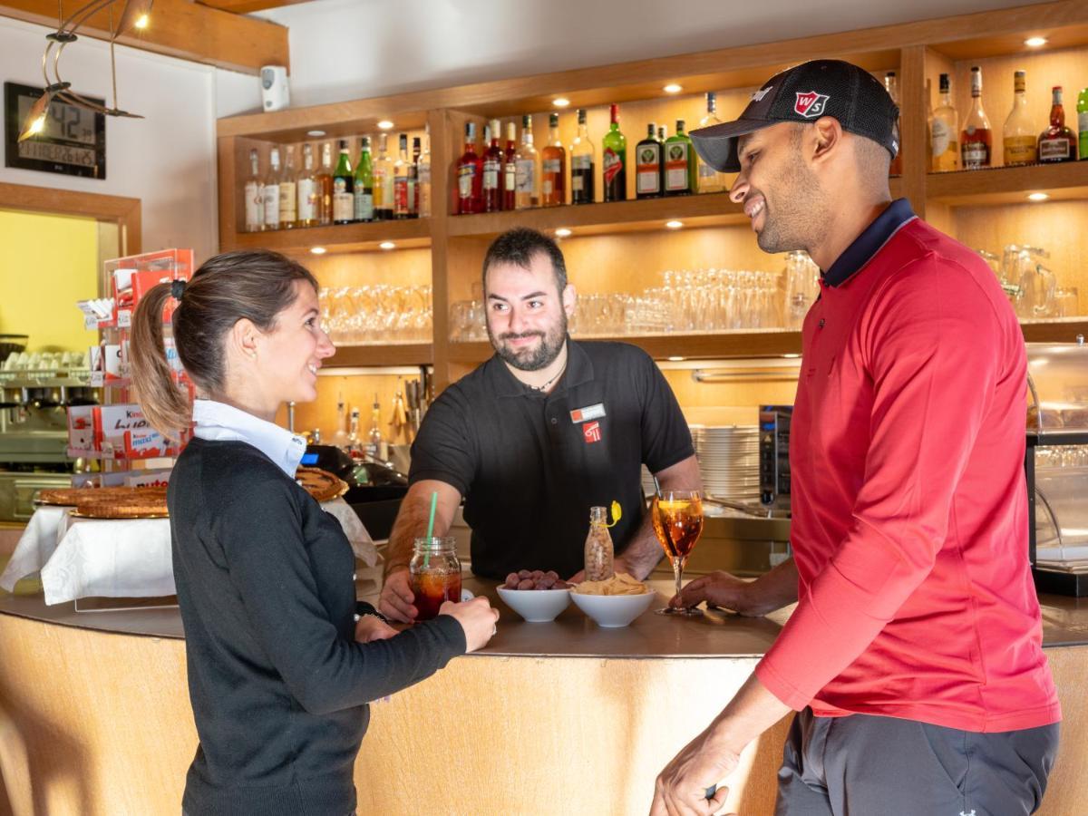 Golf Residenza Aparthotel Peschiera del Garda Eksteriør bilde