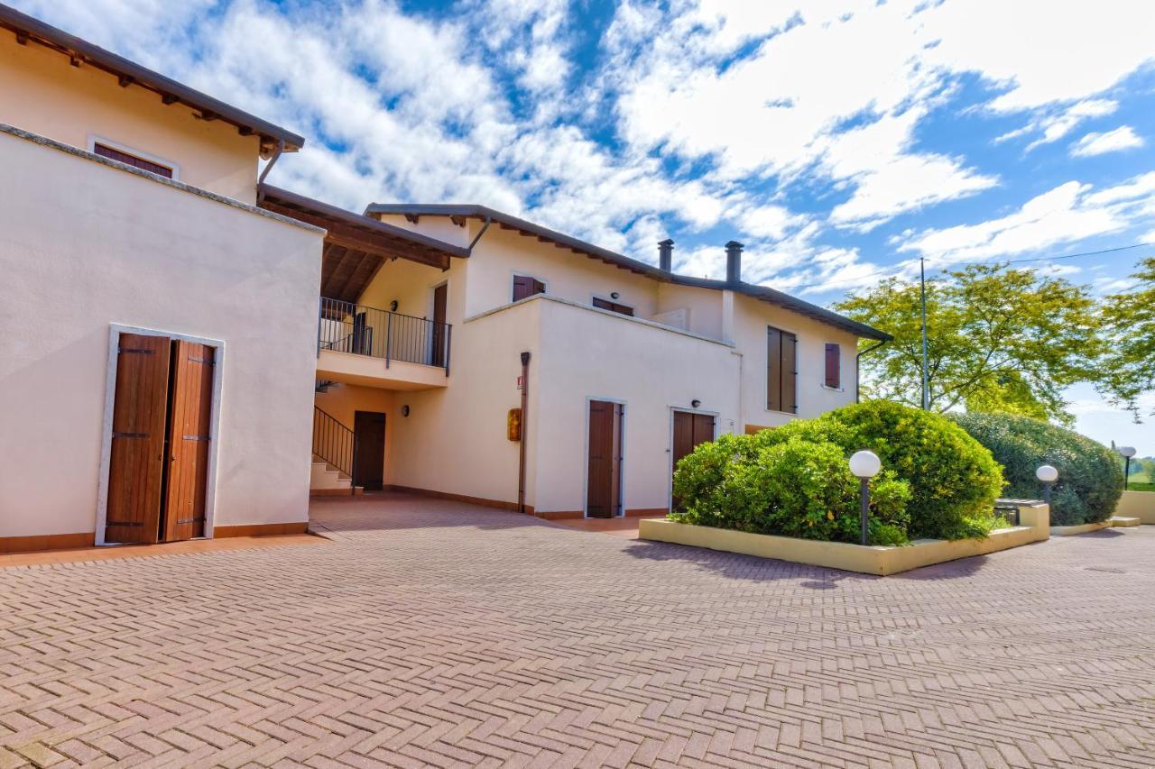Golf Residenza Aparthotel Peschiera del Garda Eksteriør bilde