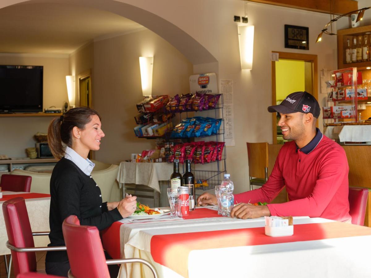 Golf Residenza Aparthotel Peschiera del Garda Eksteriør bilde