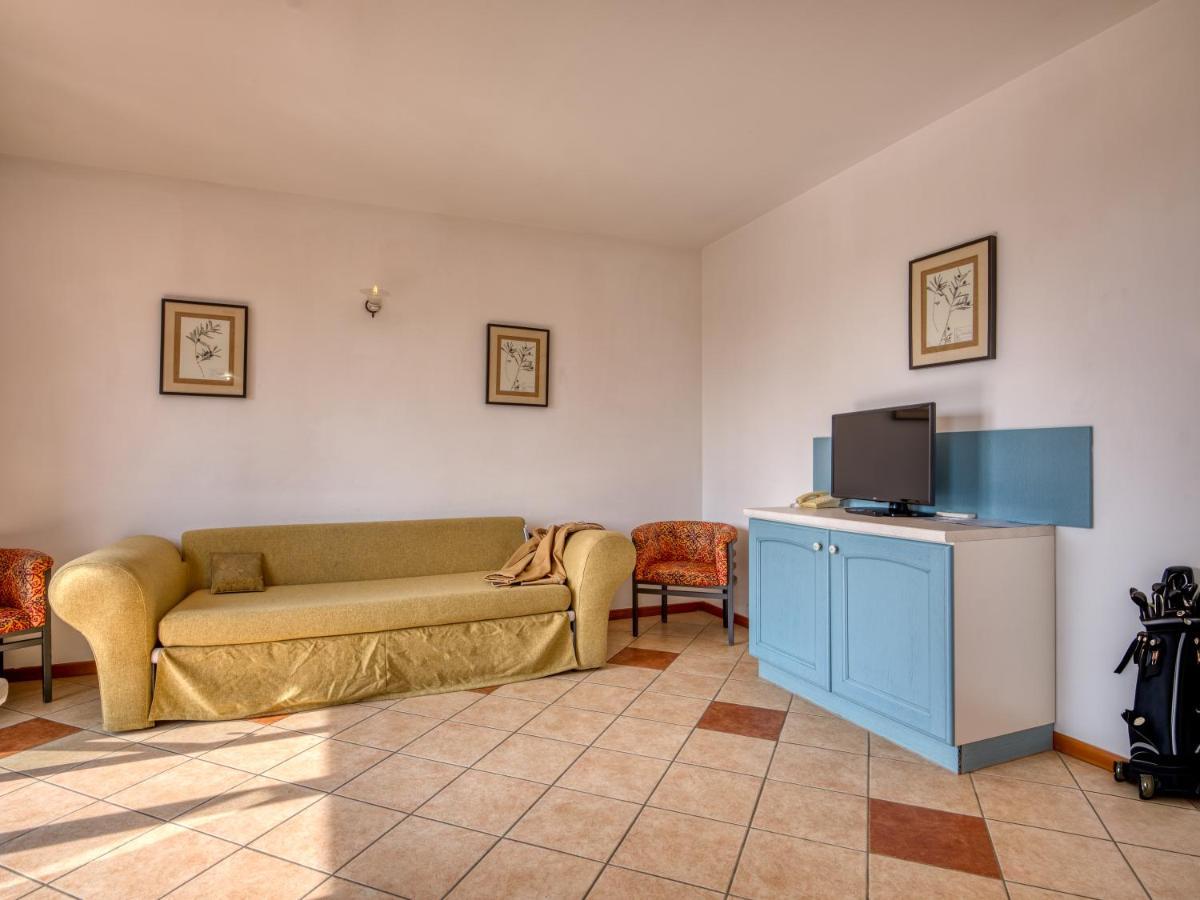 Golf Residenza Aparthotel Peschiera del Garda Rom bilde