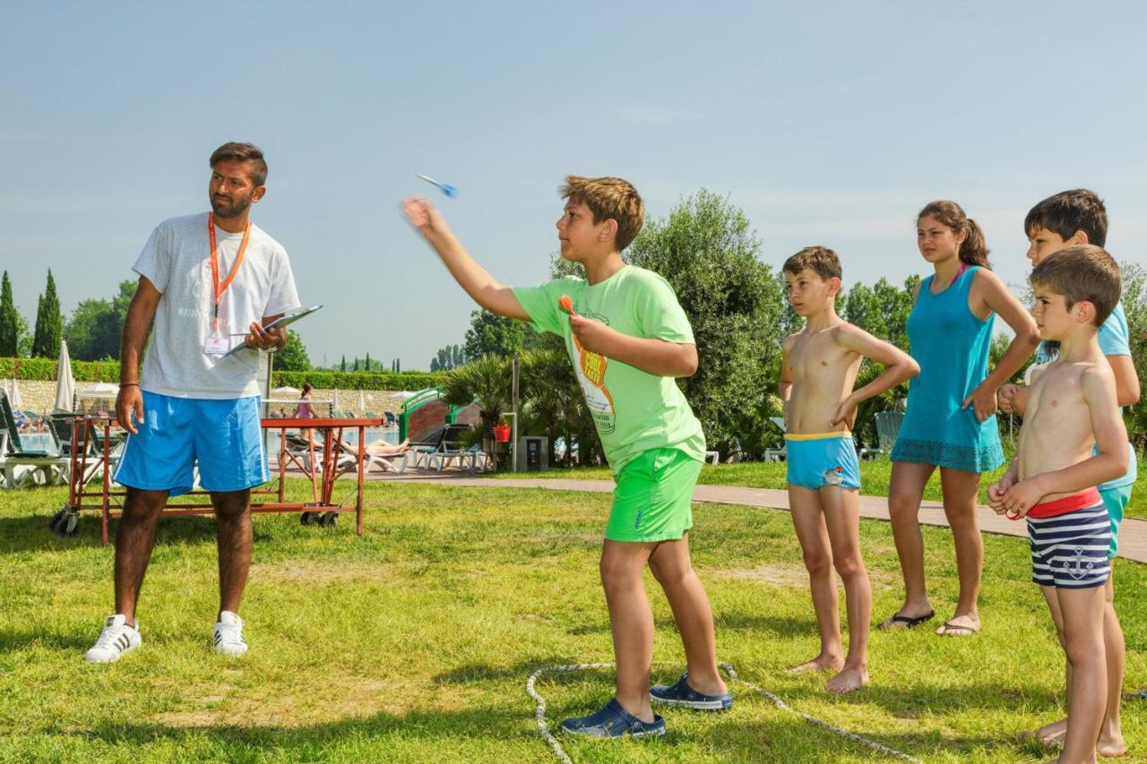 Golf Residenza Aparthotel Peschiera del Garda Eksteriør bilde
